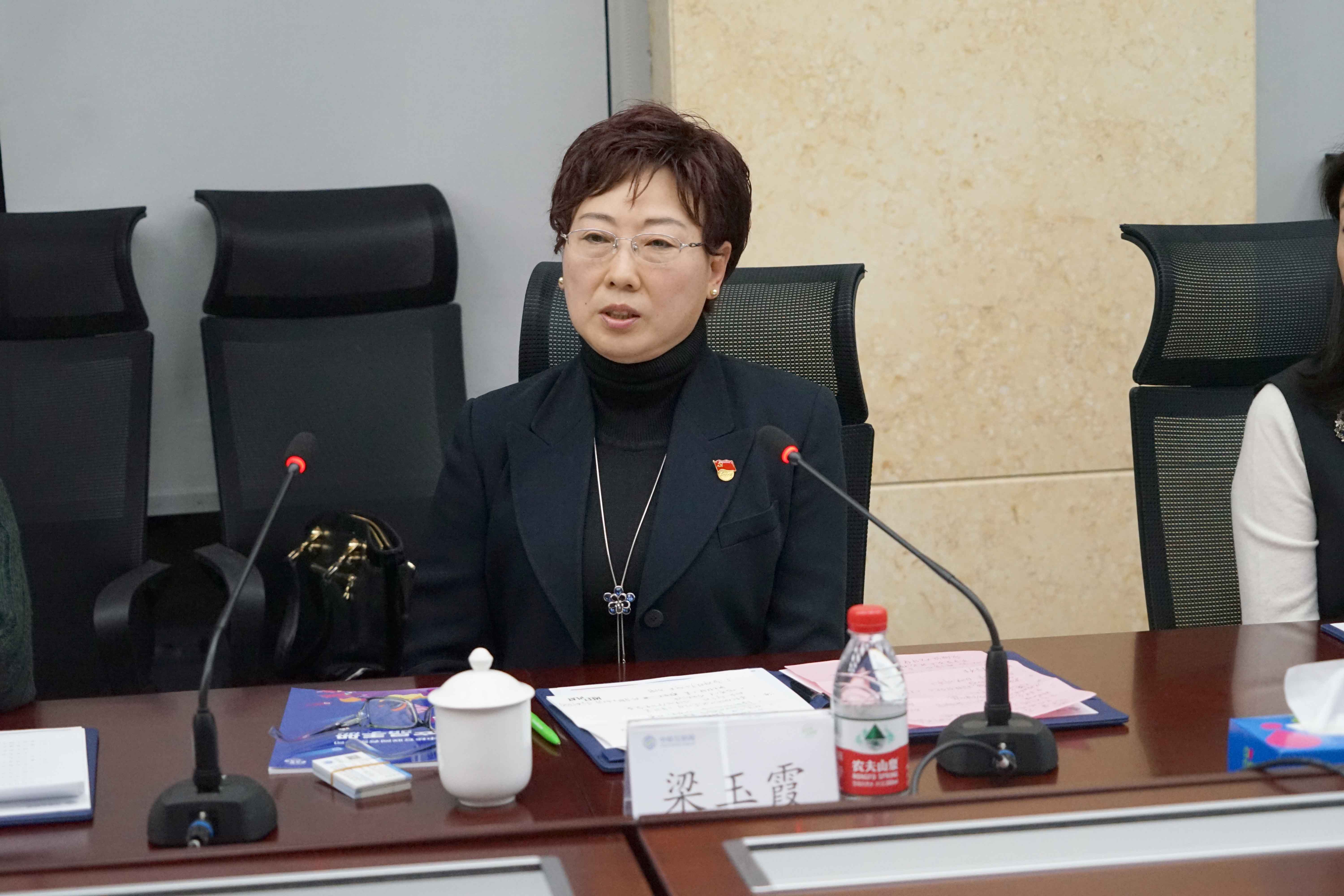3 廣東省物流行業(yè)協(xié)會(huì)黨支部書記、秘書長梁玉霞.JPG